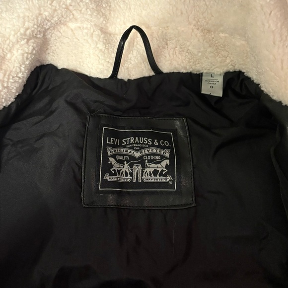 Levi’s jacket - Picture 4 of 4